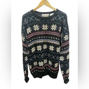 Hand knitted men’s sweater size Large